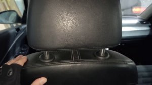 Как снять передние подголовники на Volkswagen Passat 2007 года