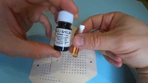 Пчеловодство | Матководство | Мечение маток | Опалитки и маркер