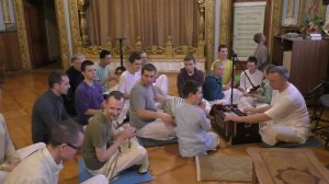 ЕМ Ачинтья Гауранга прабху. Киртан .2018