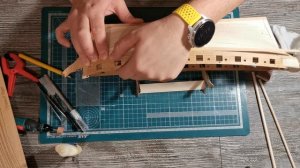 Бриг Меркурий. Сборка шаг за шагом. Обшивка бортов и установка палубы