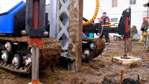 Забивка жб свай мини копровой установкой СвайМастер