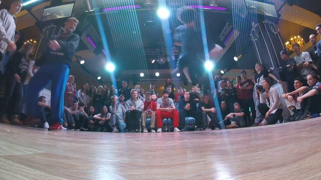 LEVA vs ROMA / group 1 смотреть онлайн