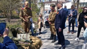 9 мая - выставка оружия.