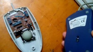 Не выбрасывайте старые компьютерные мышки-они лучше современных и на полированном столу работают!