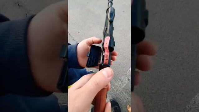 ленточные пистоны, как вставить в ружье dakota