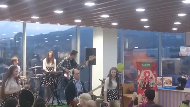 Cross Point - выступление, 8 марта, ТРЦ Галерея смотреть онлайн