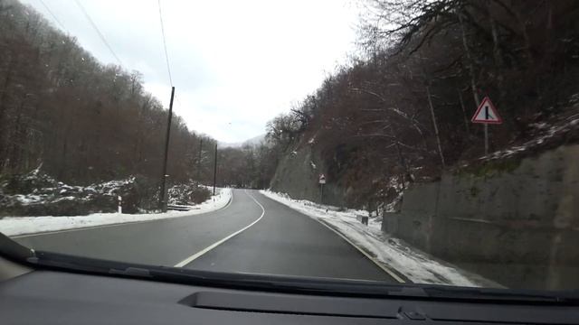 Дорога в зимнюю сказку ! Дагомысские корыта зимой. Чайные плантации под снегом.