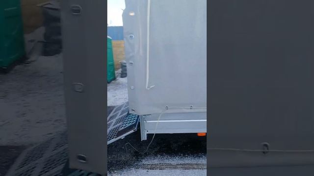 Автоприцеп "ЛАВ-81013Е 5.0 с каркасом, тентом, борт 380 мм, борт-трап"