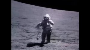 Какие нужны скафандры для прогулок по Луне? #космос #Луна #NASA #USA