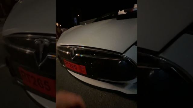 Как прикурить Tesla model S до 2015-ого года выпуска смотреть онлайн
