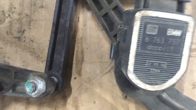 Датчик положения кузова X5, E70, F15, F85, X6, E71, E72, F16, F86 37146763737 смотреть онлайн