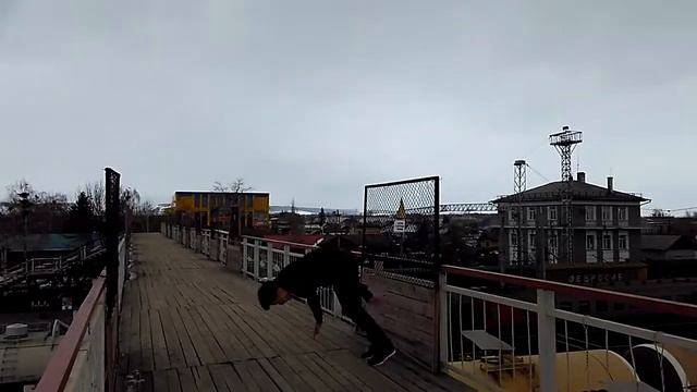 Сальто назад, на мосту. смотреть онлайн