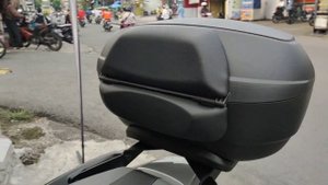 Installation Box Shad Honda Forza 250