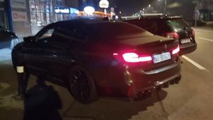 850 HP BMW M5 F90 Competition w/ Akrapovic exhaust - Start up & short revs