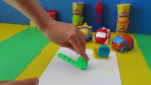 Пластилин Play Doh  Развивающий мультик  Маленькие машинки и божья коровка