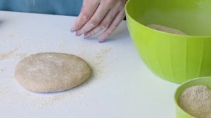 Готовка пресного хлеба Опреснок в домашних условиях