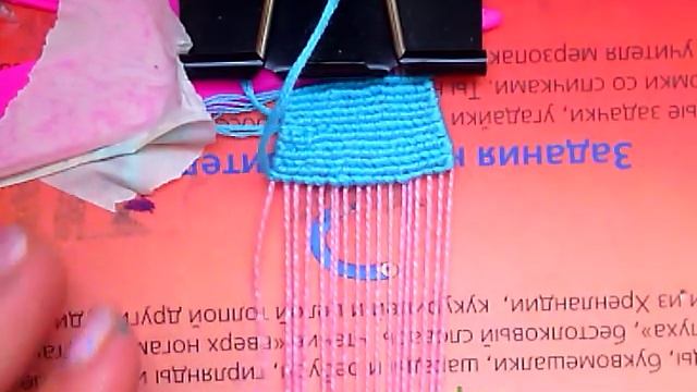 МК ▓ как сплести фенечку из мулине? прямое плетение ت ت смотреть онлайн