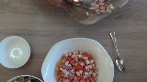 Самый вкусный и быстрый салат Салат для ЗОЖ с руколой, кукурузой, зеленью и крабовыми палочками