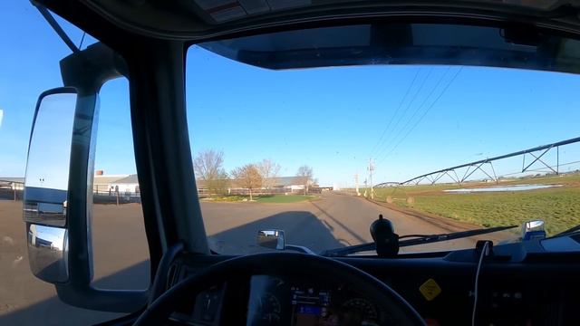 Мерзкая разгрузка \ Зачем мне столько машин? \ ДальнобойUSA смотреть онлайн