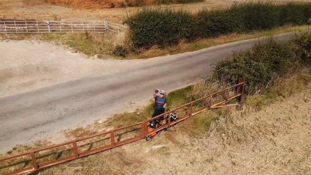 LEJOG training ride goes a bit off piste! смотреть онлайн