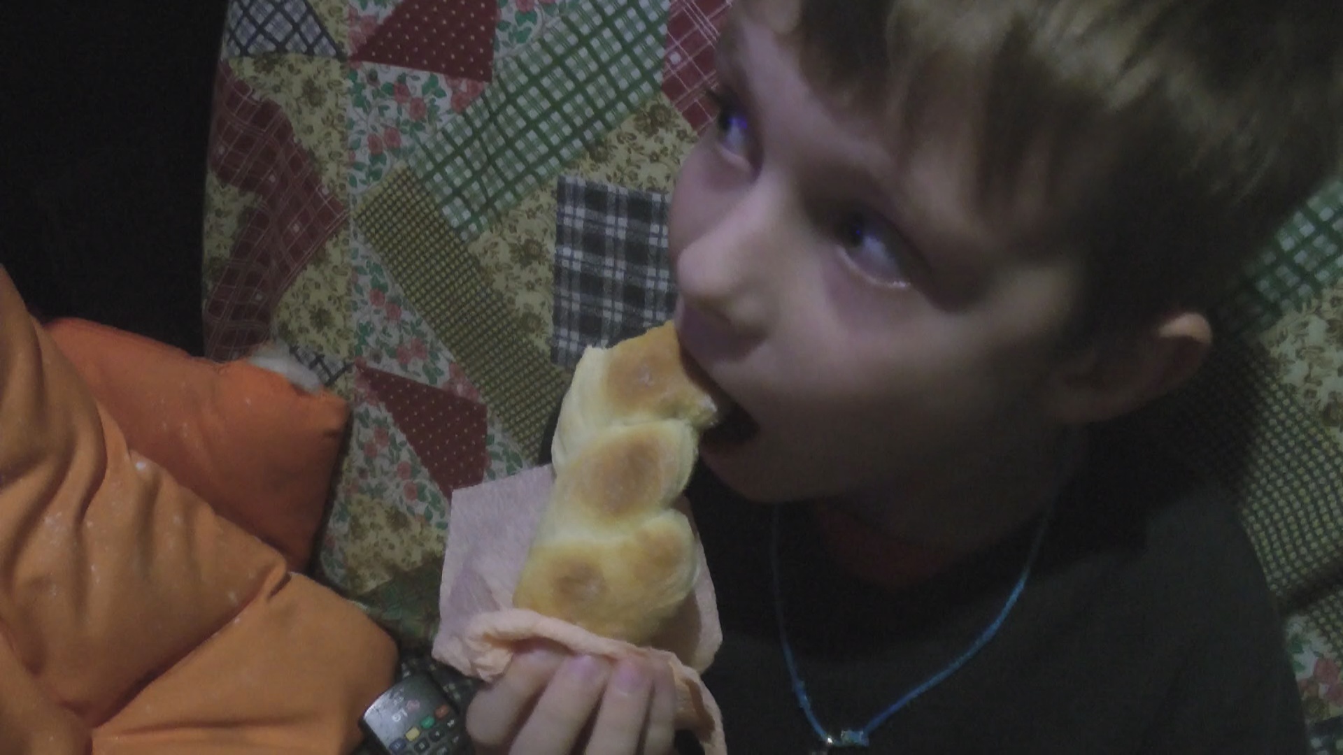 ПЕЧЕМ ПИРОГИ.MP4 смотреть онлайн