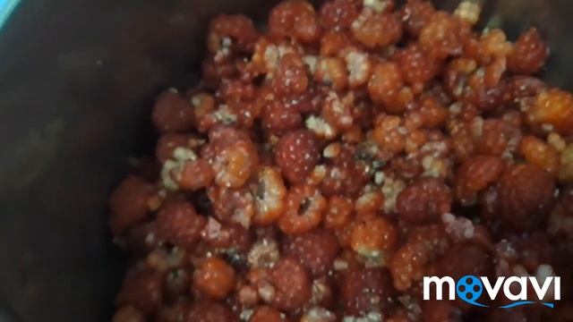 #вареньеизмалины  Ягоды из сада..Избавляюсь от червей в малине. Варенье из малины без варки.