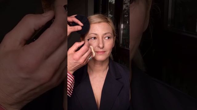 Макияж для опадающего века смотреть онлайн