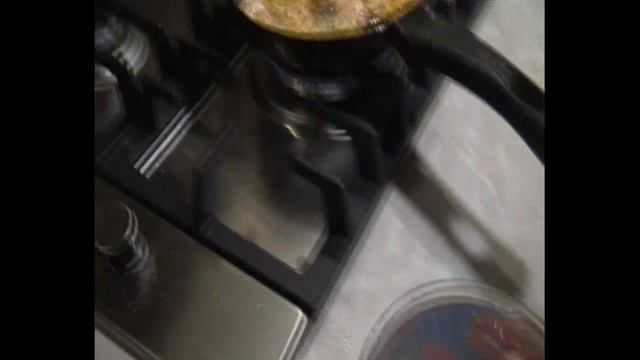 Жарим Креветок , или как съесть 180 руб. за 5 минут !!! смотреть онлайн