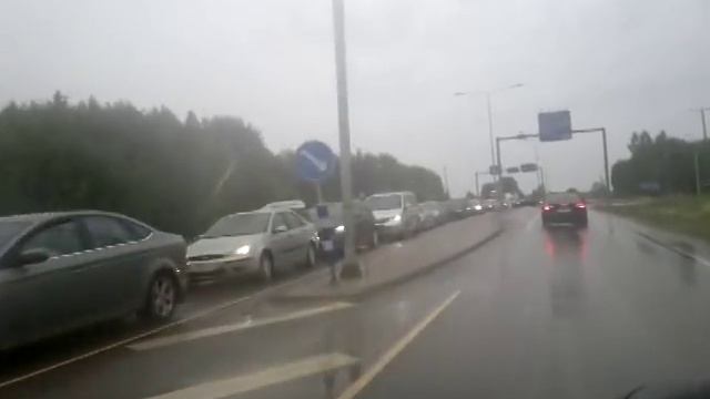 Border Vaalimaa 11.06.2012, massive line смотреть онлайн