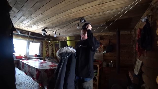 Пришла зима! Разведка дороги до избы! Первый лёд! Тайга. смотреть онлайн