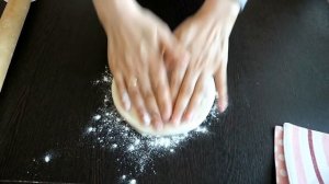 КАТЛАМА с луком безумно вкусная слоеная лепешка
Katlama with onions