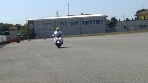 TEST T-MAX 500 Vs BURGMAN 650 Vs BMW C 600 (VIDEO 4K)