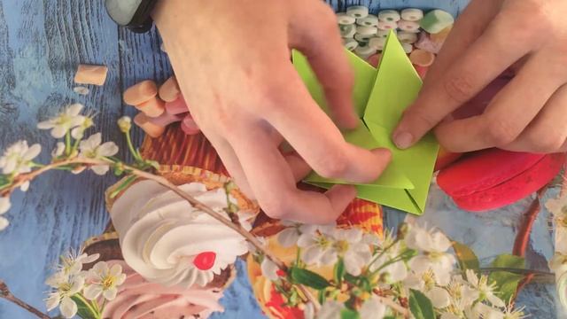 Оригами попугай. Оригамі папуга. Origami parrot.