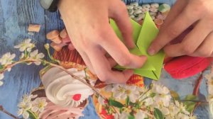 Оригами попугай. Оригамі папуга. Origami parrot.