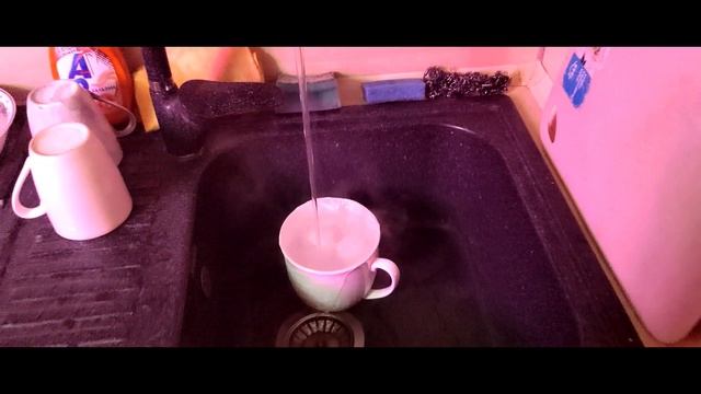 Как сварить яйца в горячей воде под краном смотреть онлайн