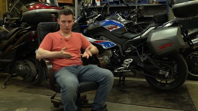 Зачем покупать Suzuki Burgman, если он такой замороченный?