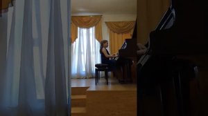 В. Моцарт "Сонатина № 2 Ля мажор 1 часть", У. Гиллок "Настроение лунного света".