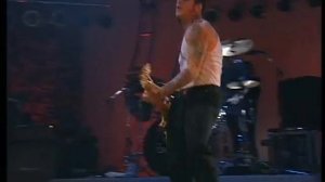Social Distortion - Don't Drag Me Down (Live)