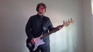 Jeromes Dream - Drones Before Parlor Violence (bass cover) (Squier Bronco test)