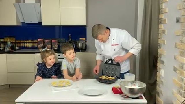 REDMOND Мультипекар. Випічка для дітей. смотреть онлайн