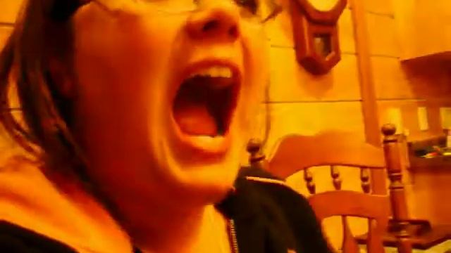 Jessica's Agave worm eating смотреть онлайн