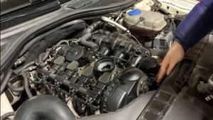 Audi A6 A7 2.0 TFSI 180 л.с. замена моторного масла без ямы.