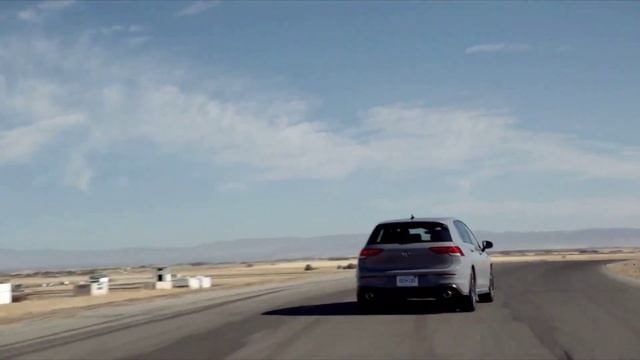 What is the MPG of the 2023 Volkswagen Golf GTI? || Volkswagen of Kearny Mesa смотреть онлайн