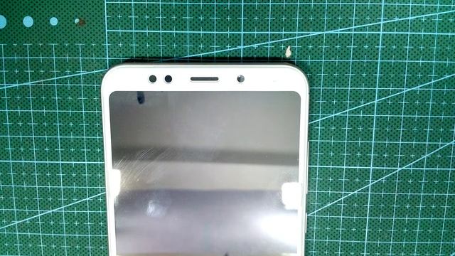 Xiaomi Redmi 5 Plus распаковка и первый взгляд. Лучший бюджетник?