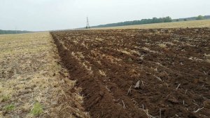 Как измерять глубину пахоты. Делаю два разных замера.