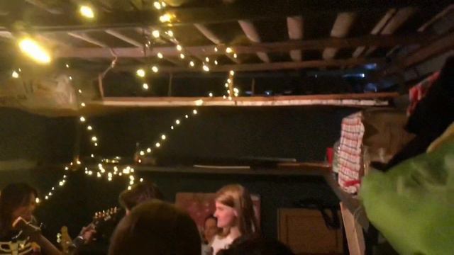 Место под Солнцем: 25 дней лета смотреть онлайн