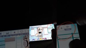 как сделать скриншот на телефоне но я показываю в гаче