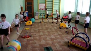 Зарядка для детей под музыку. Разминка со словами