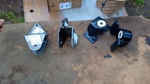 Кронштейны рессор на заказ или?