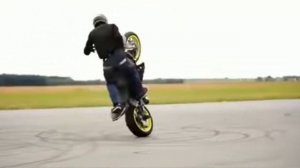 между нами провода да-да-да